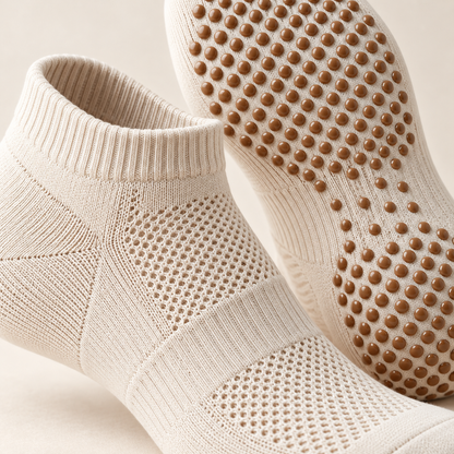 Ankle Pilates Grip Socks with Mesh-Knit Instep — Cream