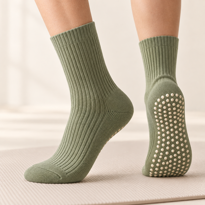 Ribbed Crew Pilates Grip Socks — Sage Green